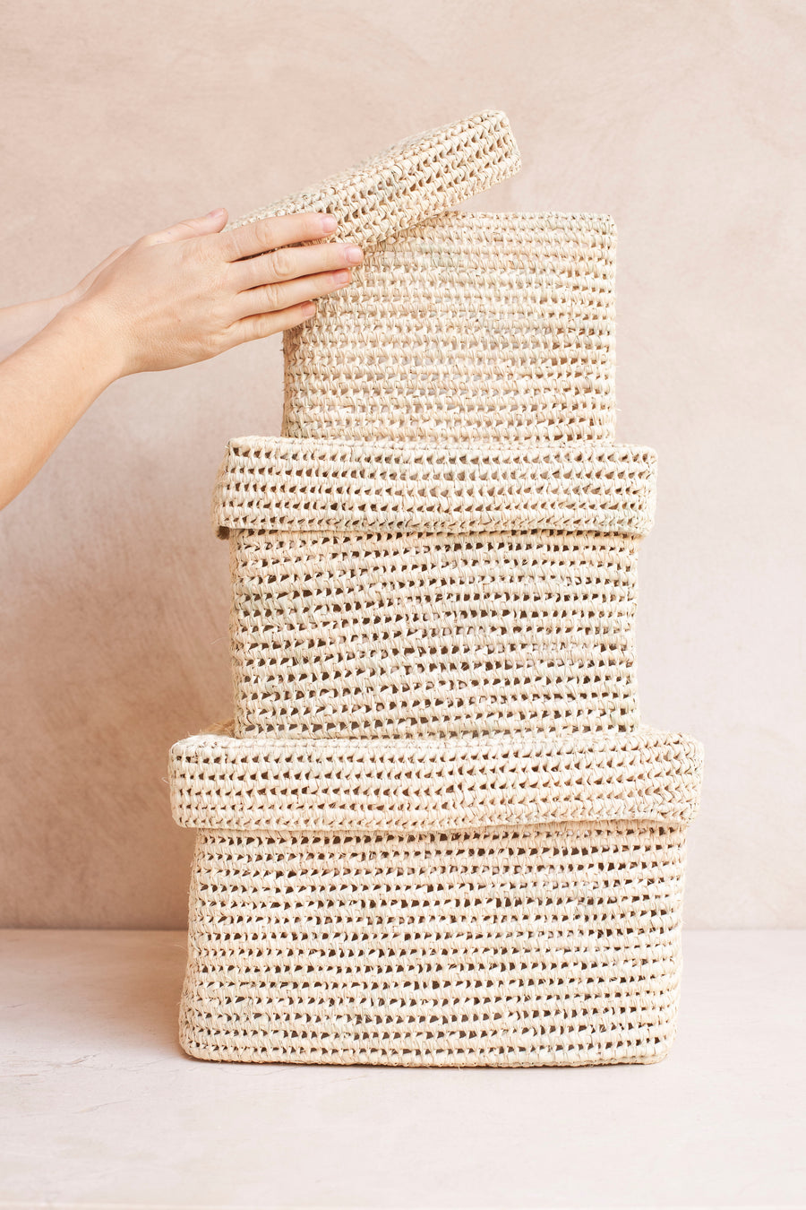 Palm Basket with Lid Square
