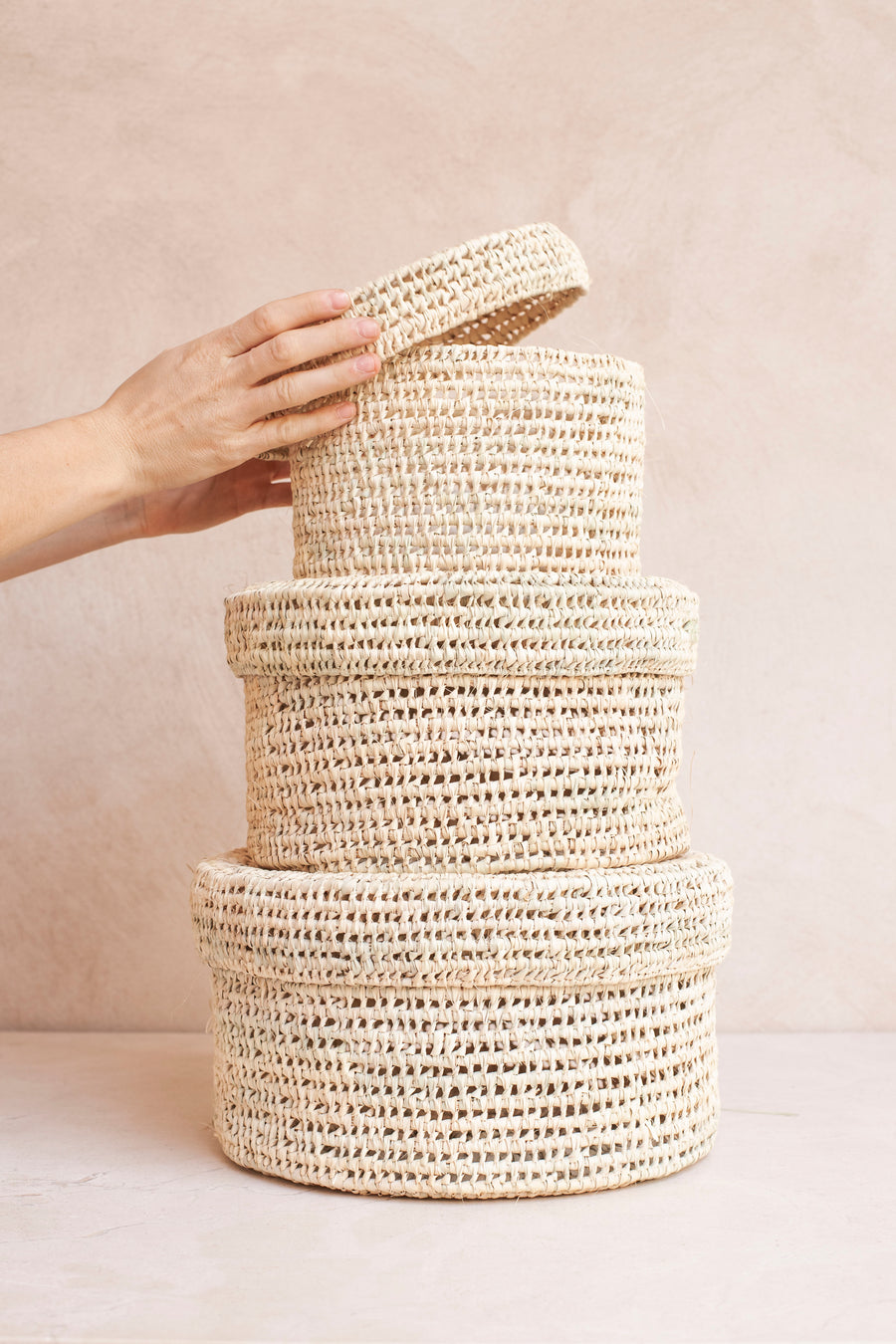 Palm Basket with Lid Round
