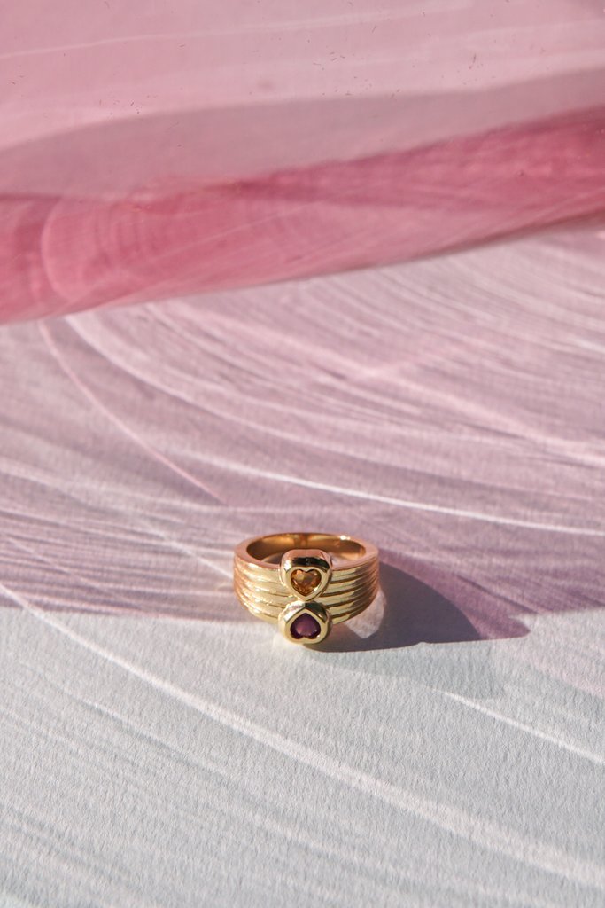 Vintage Double Hearts Pinky Ring in Gold