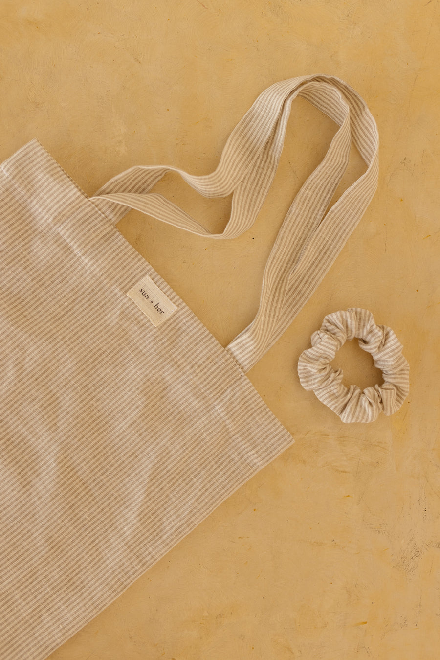 Large Scrunchie in Linen