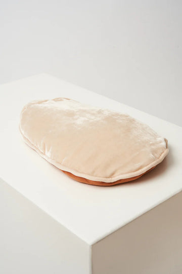 HANNAN - belly pillow apricot