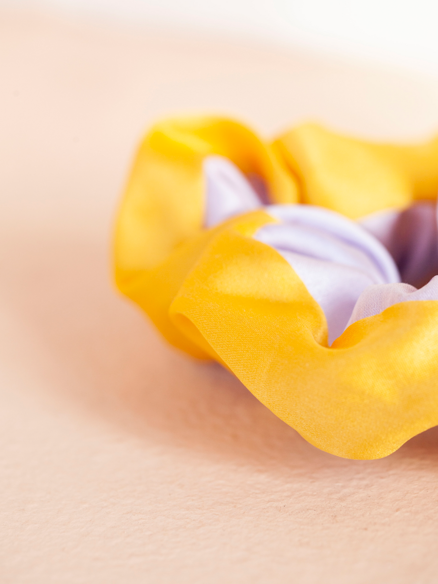 Silk Scrunchie Medina in Yellow/Lilac