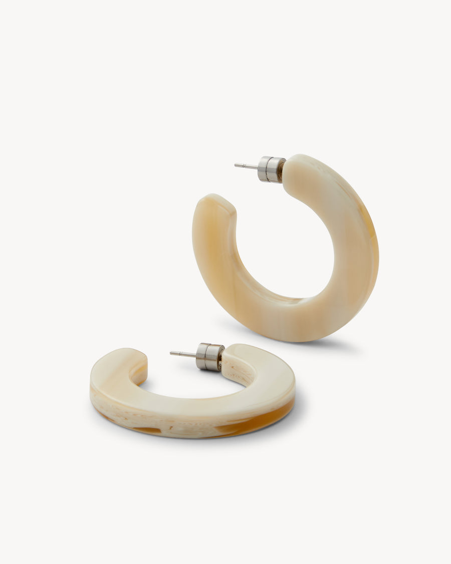 Kate Hoops in Alabaster