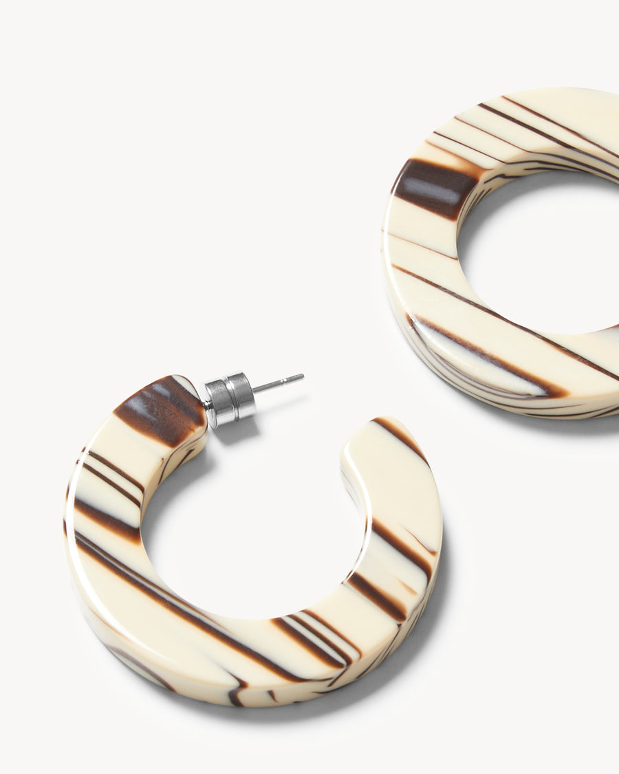 Kate Hoops in Ganache