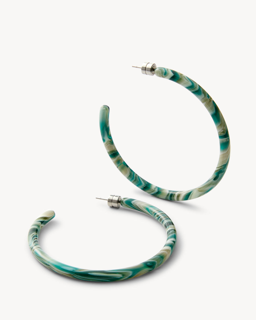 Large Hoops in Stromanthe