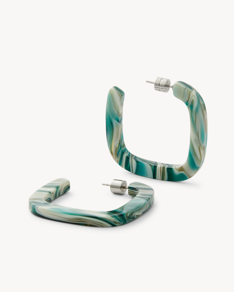 Midi Square Hoops in Stromanthe