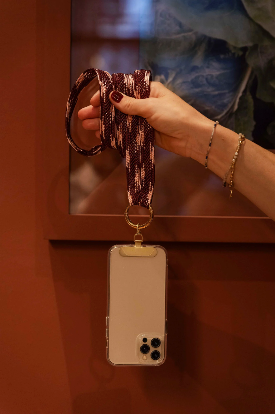 phonechain band (no carabiner) - ZAHRA - cherry blossom