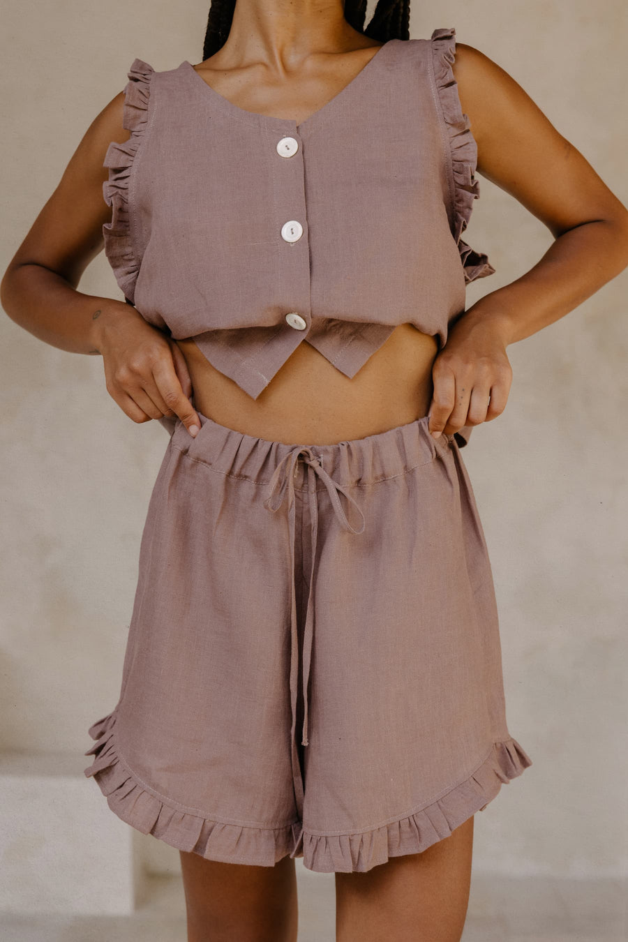 Ruffle Shorts in Linen