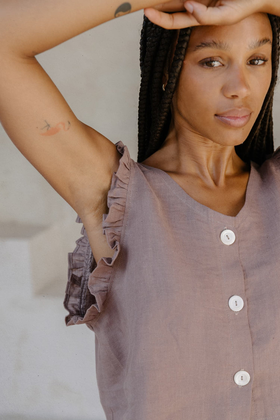 Ruffle Top in Linen