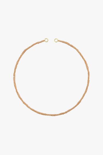 Peachy Clasp Necklace in Gold