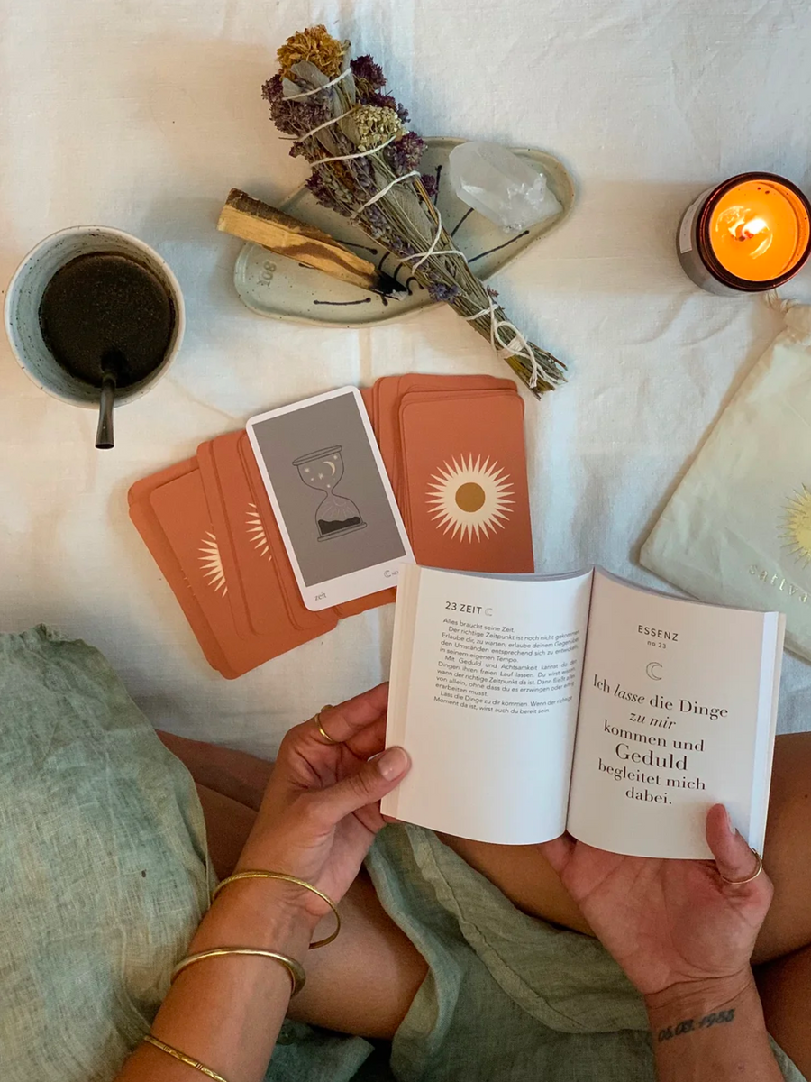 Oracle Card Deck Connection