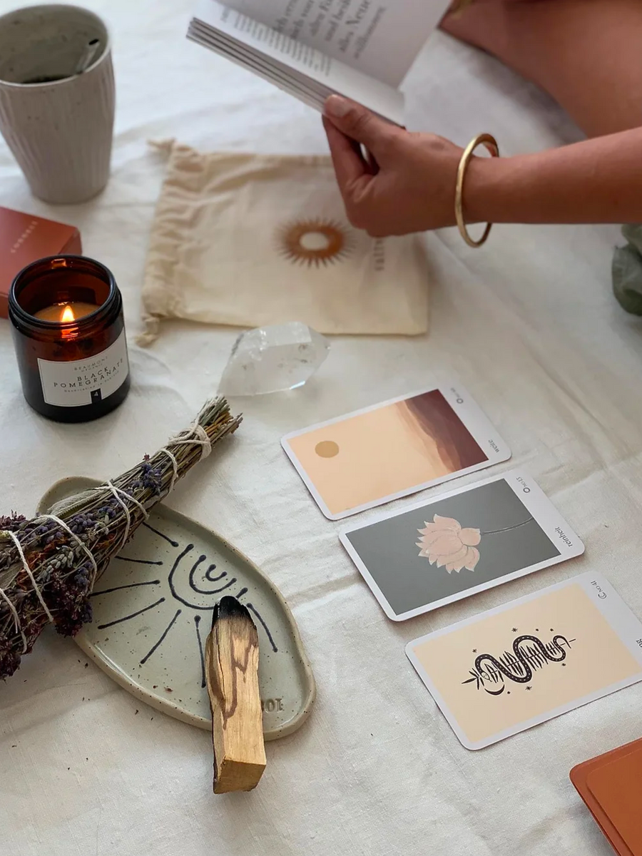 Oracle Card Deck Connection