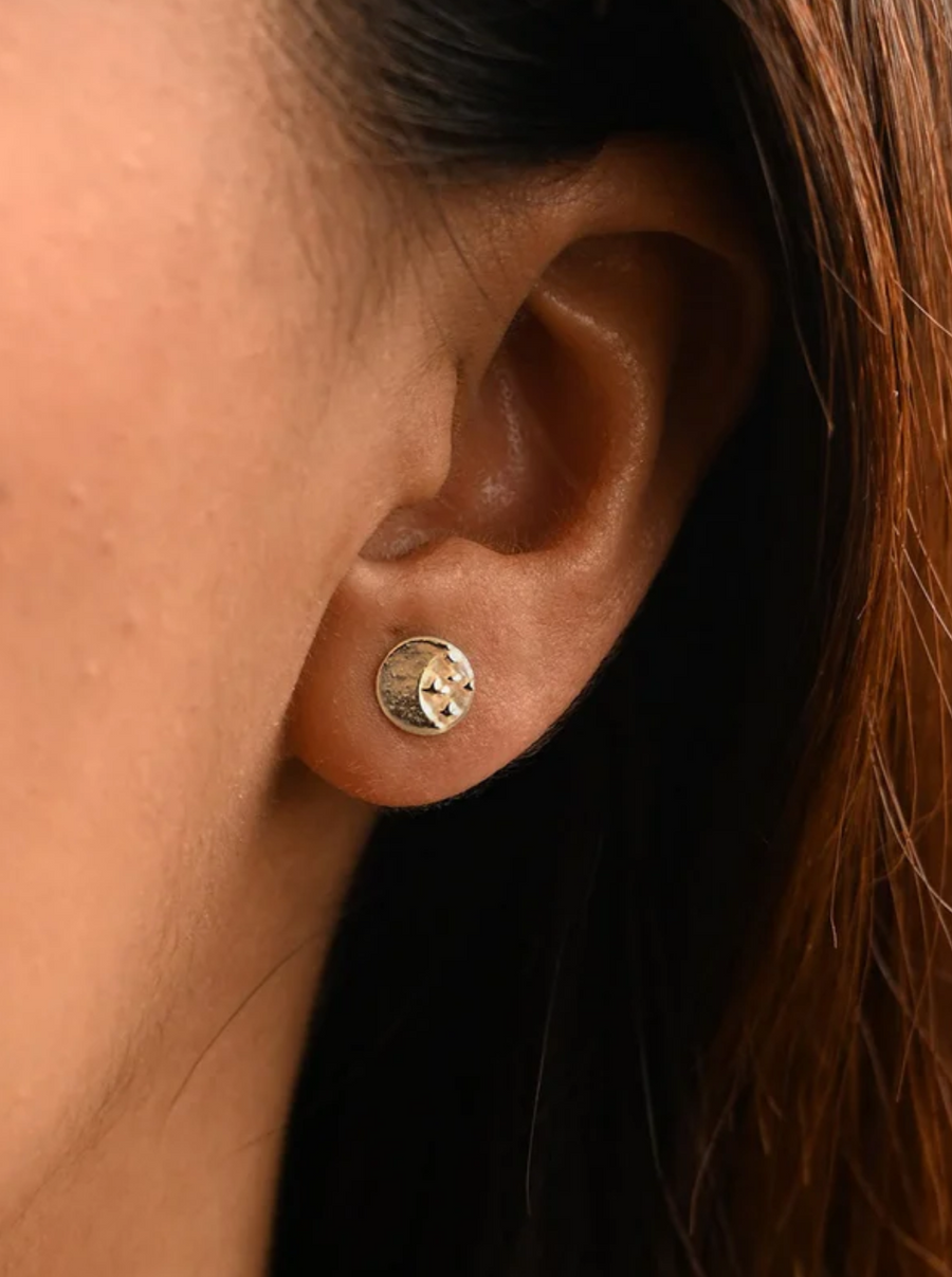 9CT Gold Moonlight Stud Earrings