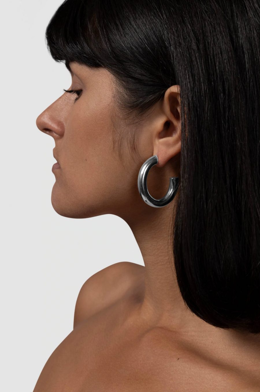 Oval Bold Hoops in Silver