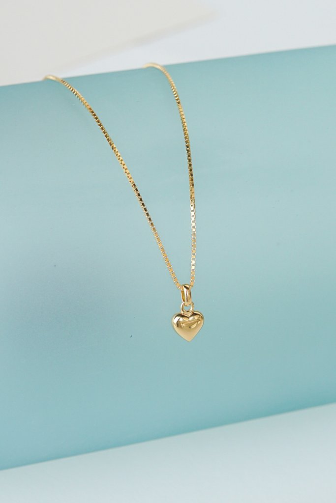 L'amour Pendant in Gold