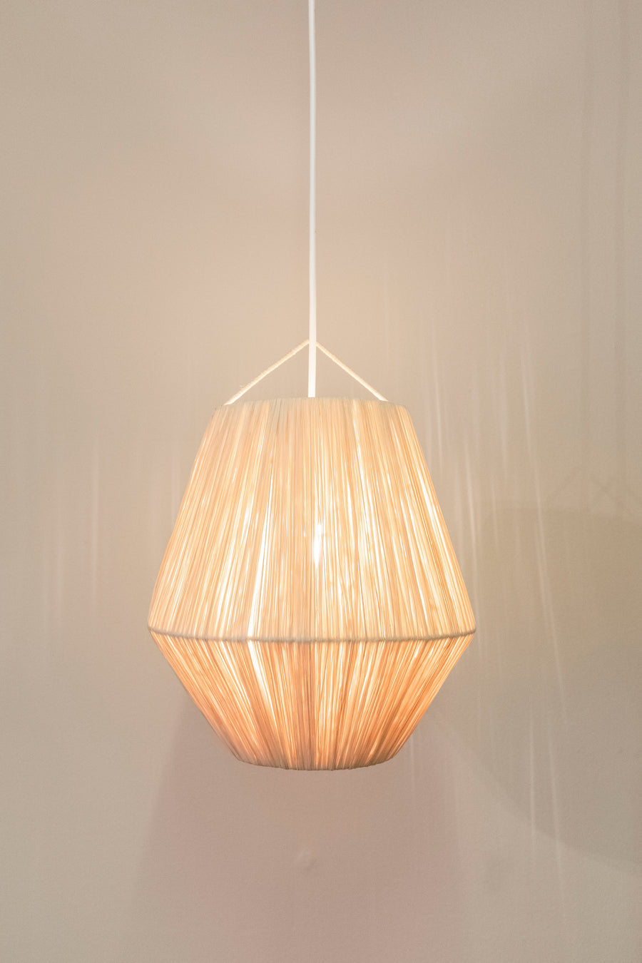 Raffia Lamp Diamond Medium