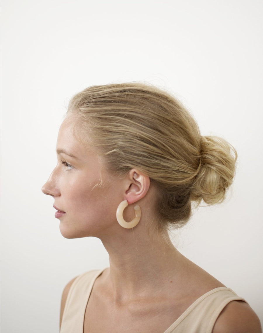 Kate Hoops in Alabaster