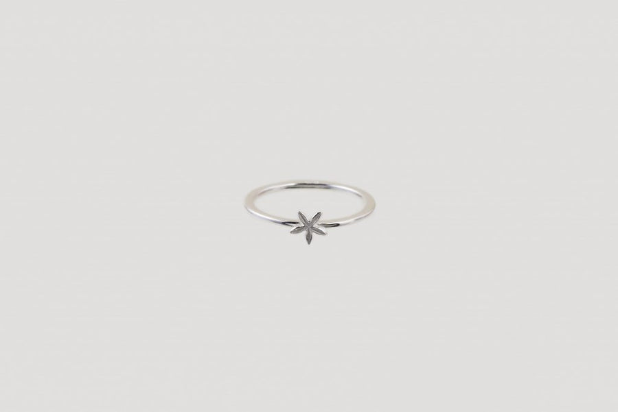 Starblossom Ring in Silver
