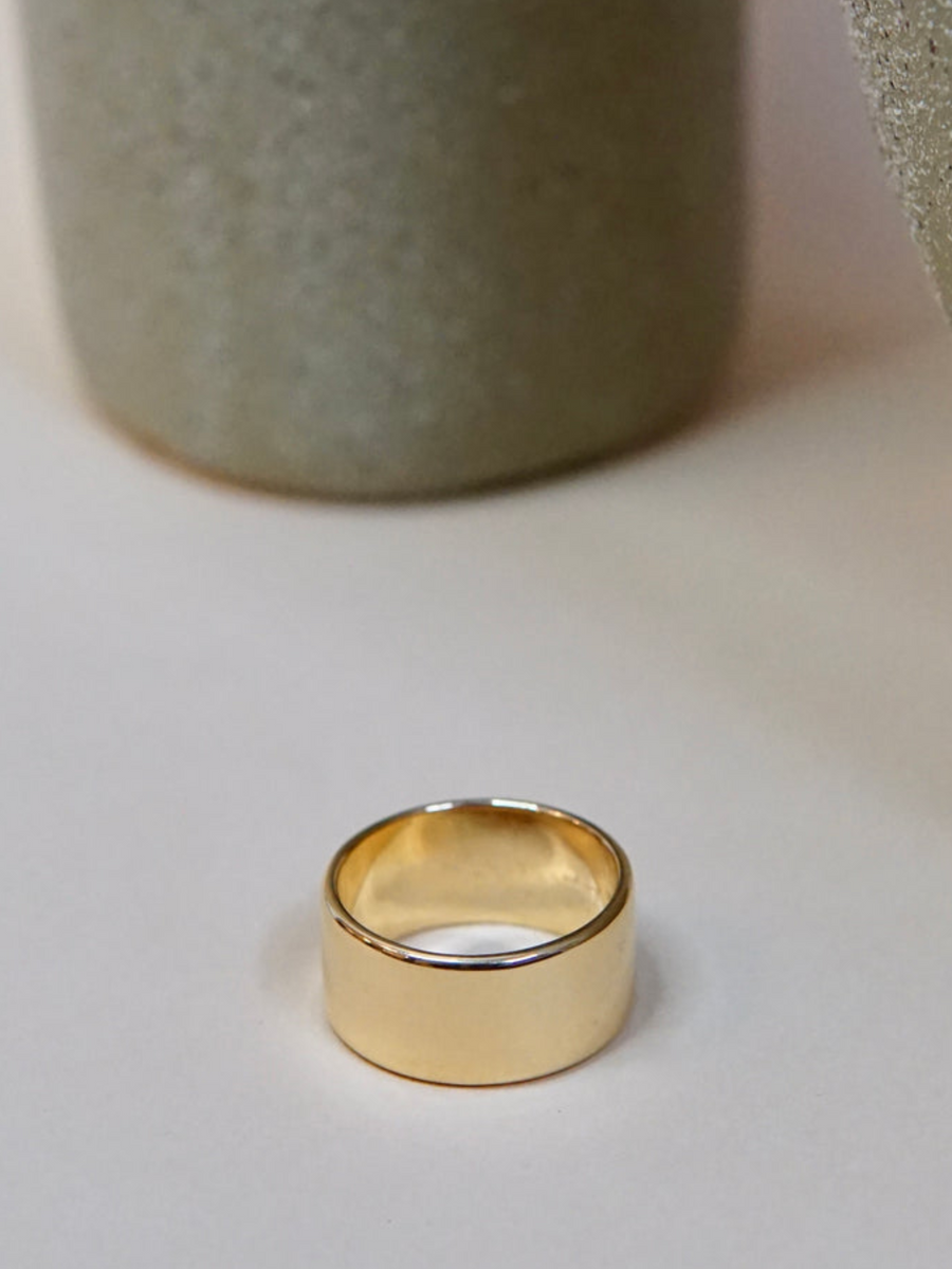 Wide Band Ring in Gold