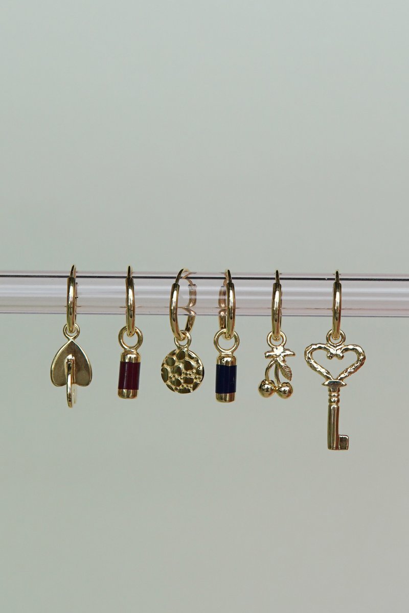 Hammered Key Earring in Gold