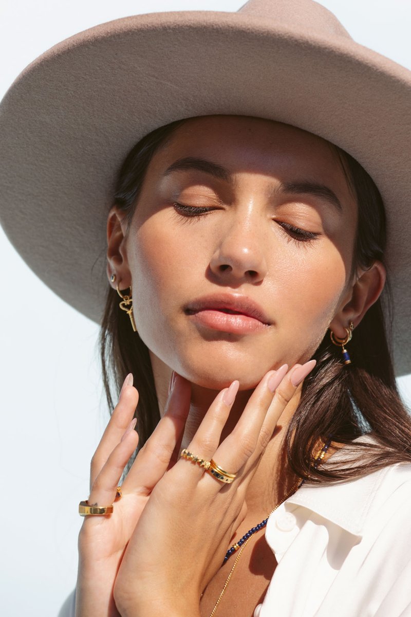 Hammered Key Earring in Gold