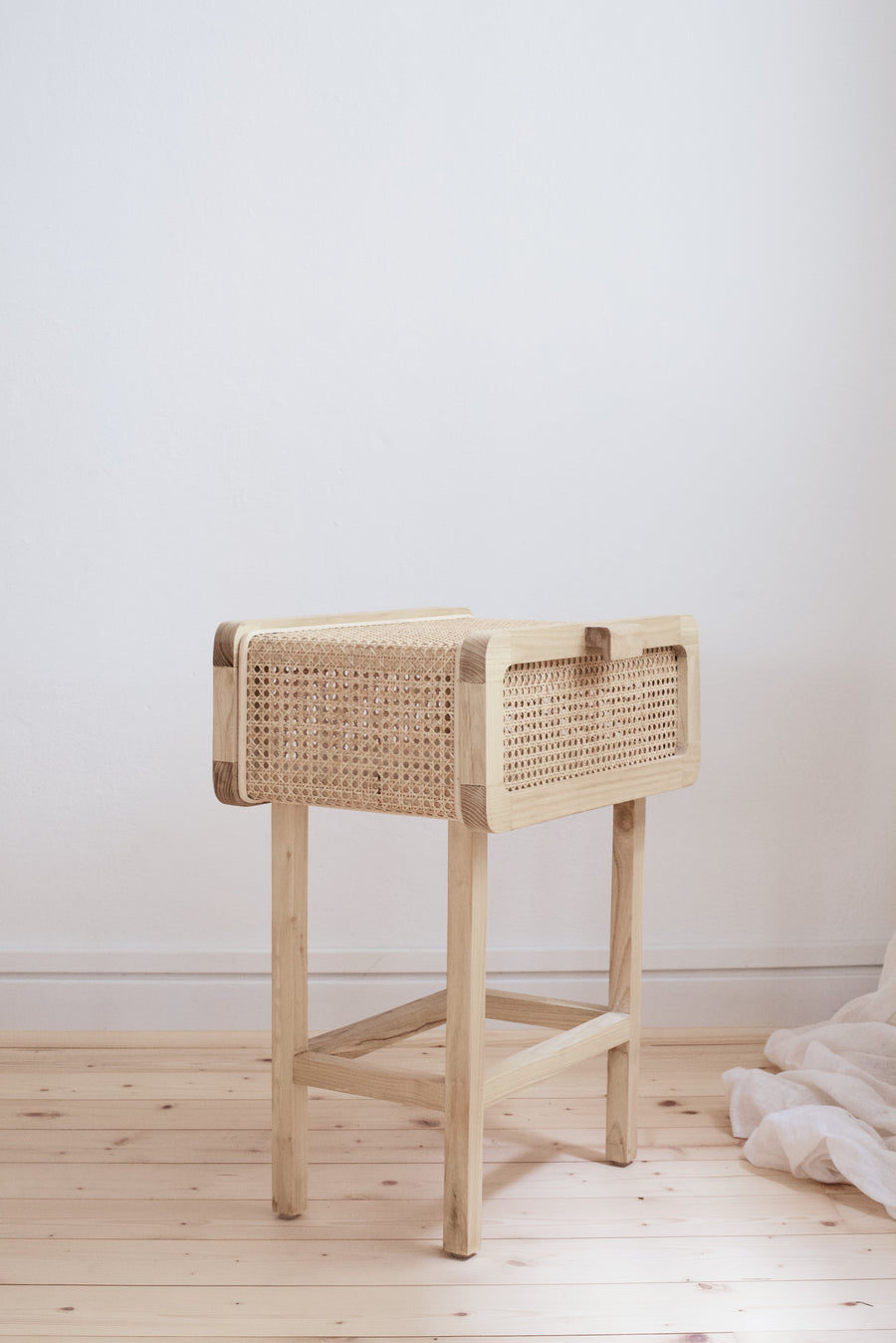 Rattan Side Table Medewi