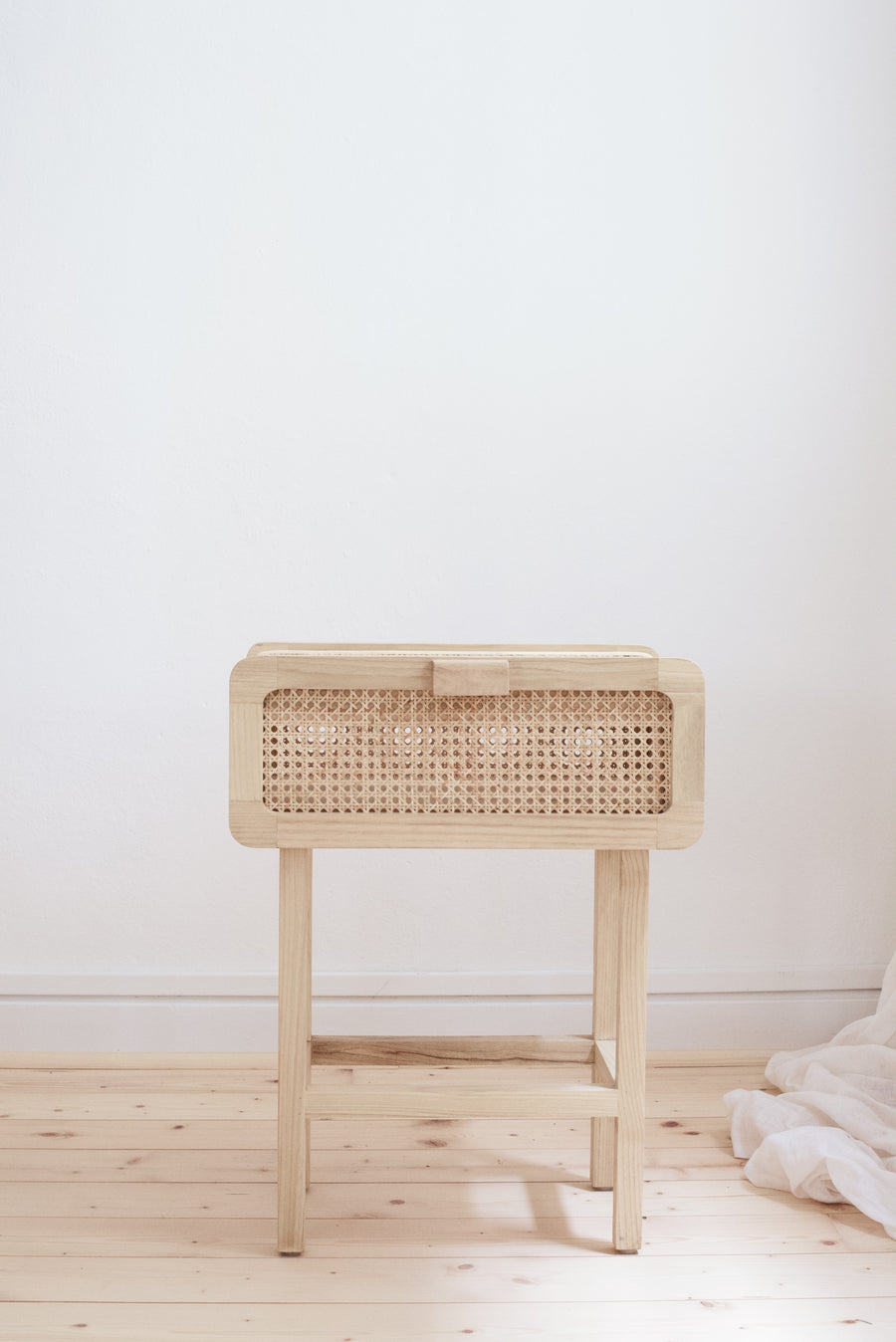 Rattan Side Table Medewi