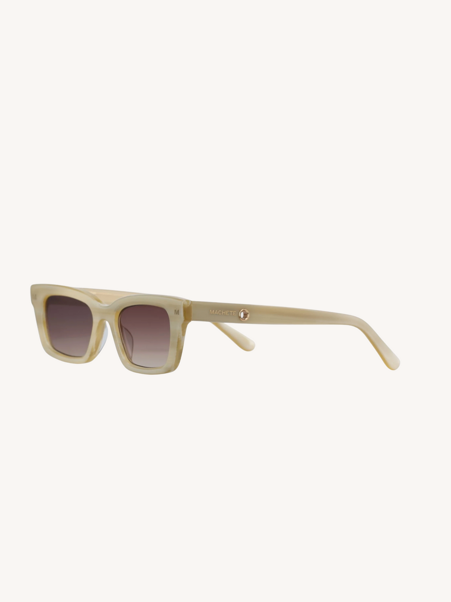 Ruby - Sunglasses in Alabaster