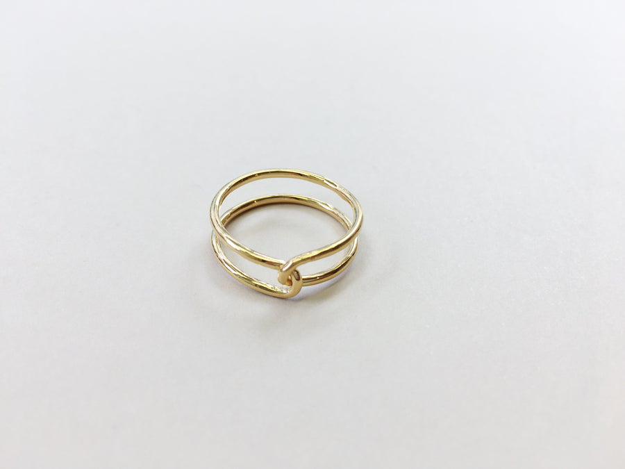 Loop Ring Thin in Gold