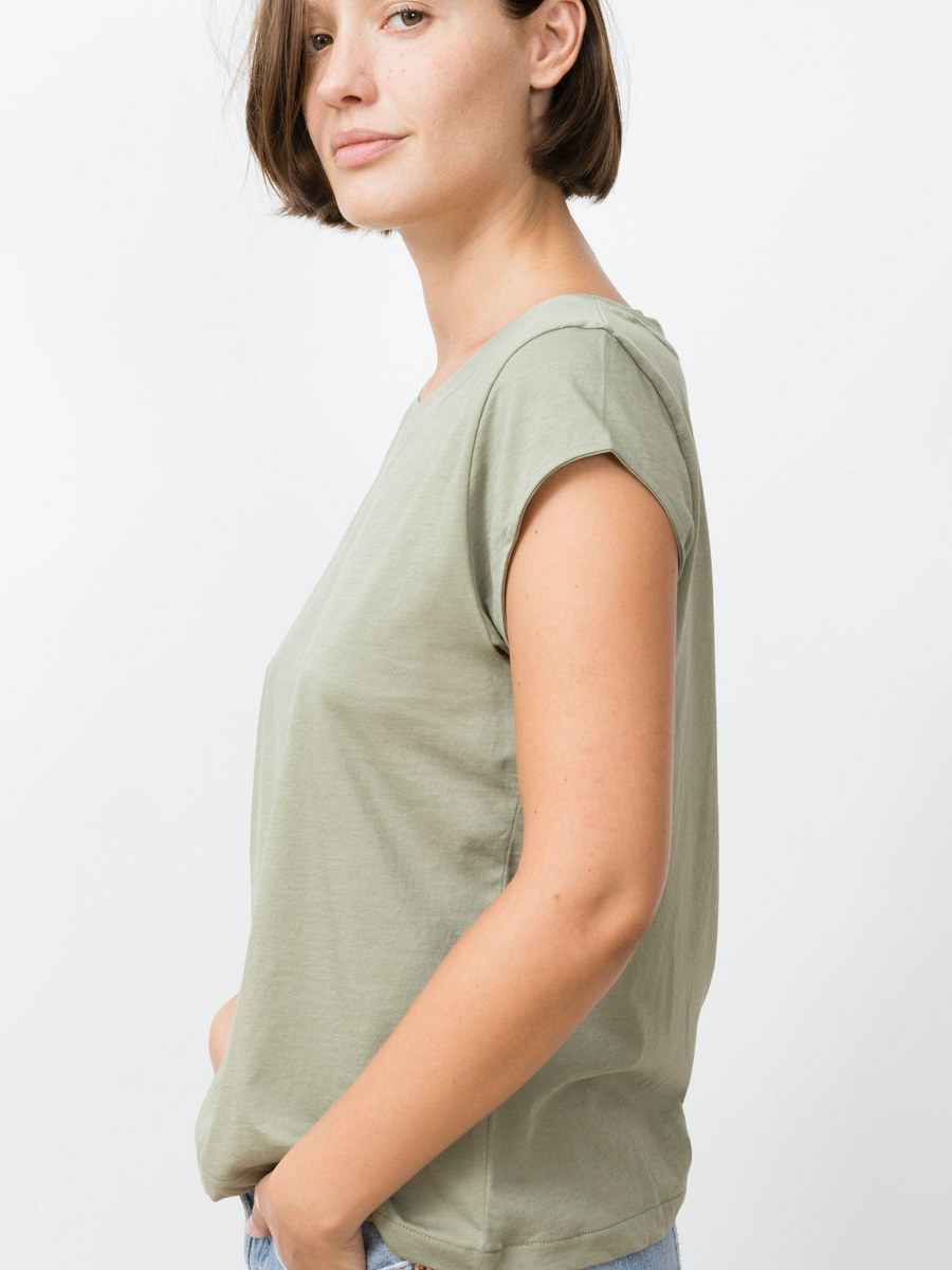 Crew Tee Isla Almond Green