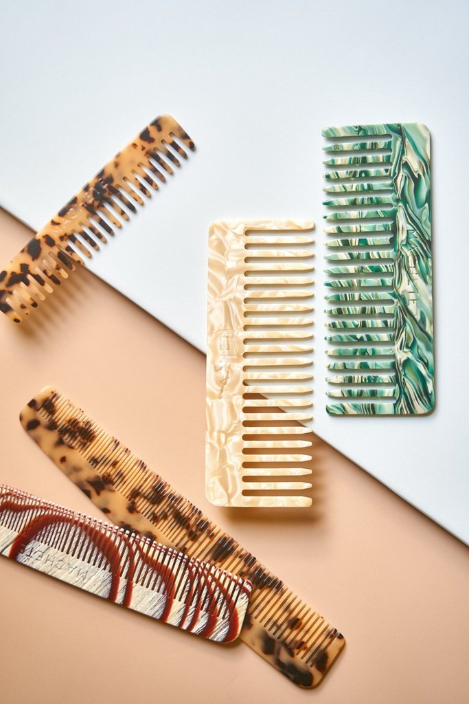 No. 3 Comb in Blonde Tortoise