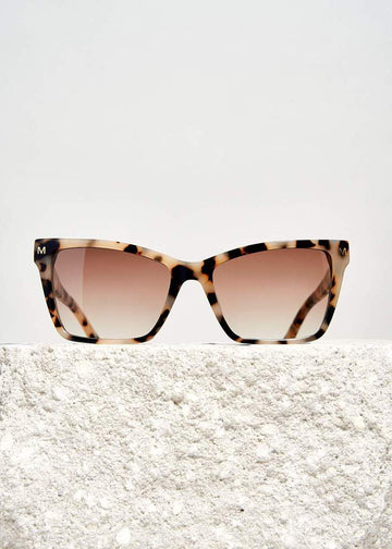 Sally - Sunglasses in Blonde Tortoise