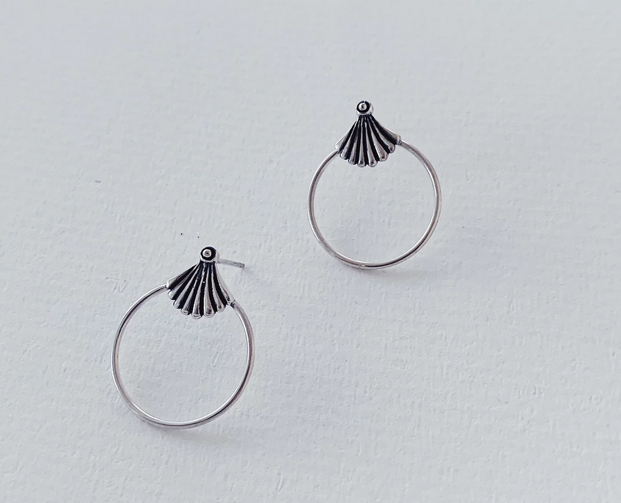 Shell Earrings Small in Silver